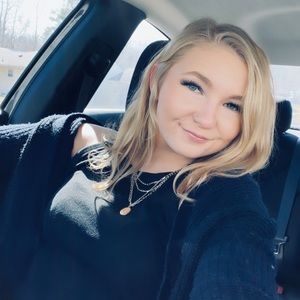 Meet your Posher, Randi